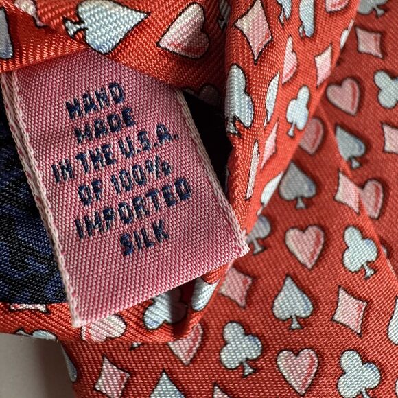 Vineyard Vines Silk Necktie Red Martha’s Vineyard Clubs Hearts Diamonds Spades - Picture 8 of 9